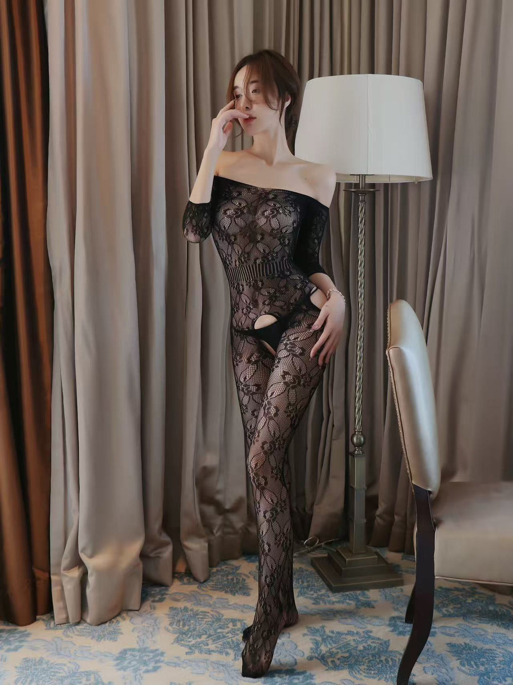 Zwarte Kanten Bodystocking Off-Shoulder met Lange Mouwen - Sexy Lingerie